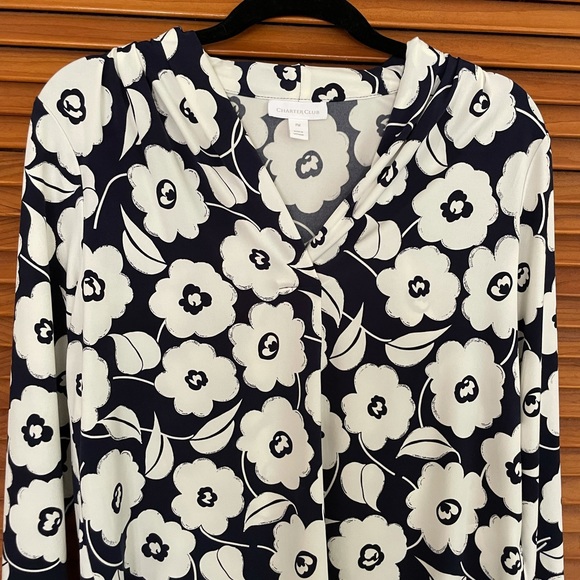 🌊Buy 2 get 1 Free 🌊 Charter club long sleeve blouse - Picture 2 of 4